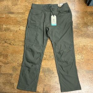 New Prana Halle Straight Pant II, Short